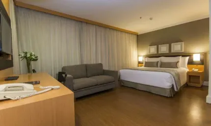 Flat mobiliado com lavanderia coletiva no prédio, com 1x dormitório. Sem burocracia na locação.