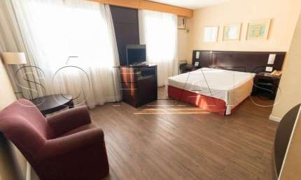 Ótimo flat na Vl. Olímpia, próximo da Av Santo Amaro, Faria Lima. Com entrada imediata e sem fiador.