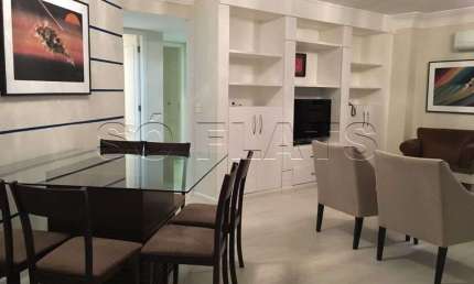 Flat em Moema, lindamente decorado, com excelente estrutura e ótima localização