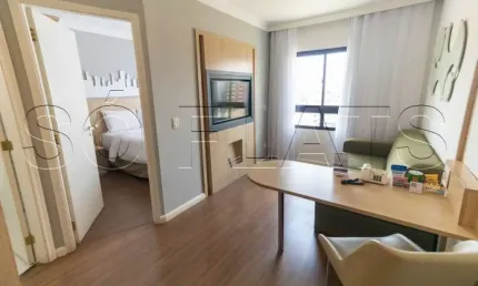 Flat para locação no SP Pinheiros contendo 28m², 1 dormitório e 1 vaga de garagem.