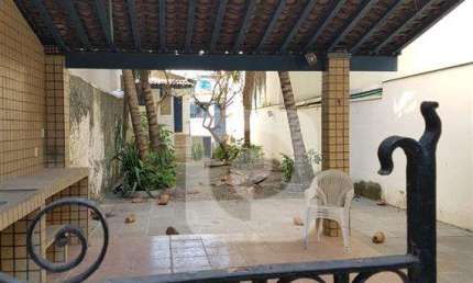 Maravilhosa casa bem localizada em Botafogo! Oportunidade!