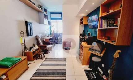 Ótimo apartamento reformado com 1 quarto no Humaitá!