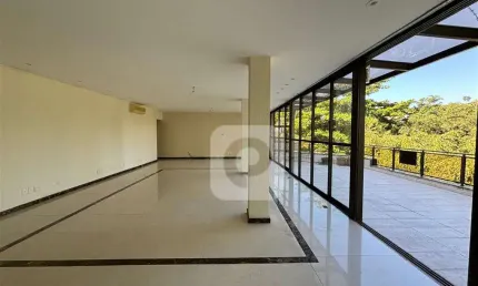 Cobertura Duplex com elevador no Jardim Oceânico,  469 m2, piscina, sauna e churrasqueira.