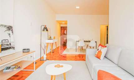 Apartamento com 3 quartos , reformado em Copacabana. Posto 4