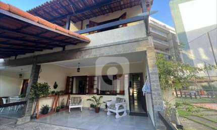 Casa com 4 dormitórios à venda em  Praia Grande - Arraial do Cabo/RJ
