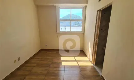 Vende larco do machado sala quarto andar alto com 37 metros