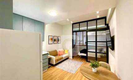 Apartamento Reformado | 32m² | Porteira Fechada | Em Frente ao Metrô da Carioca