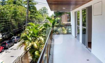 Apartamento à venda com 3 quartos no Jardim Oceânico