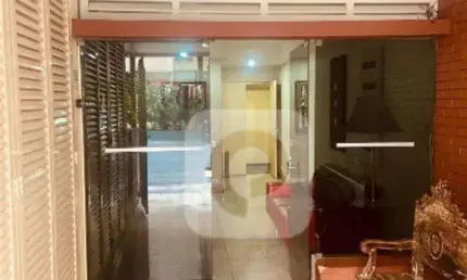 Vendo quarto e sala em copacabana 61m2 com suíte e 2 vagas na garagem com ótima localização