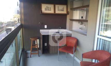 Apartamento Sol da manhã  c/ vista  eterna para as montanhas no Pontal Oceanico