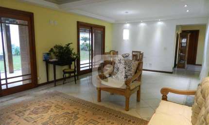 Casa 4 Quartos 1 suíte à venda Vargem Grande condomínio fechado com 246m² terreno de 531m²