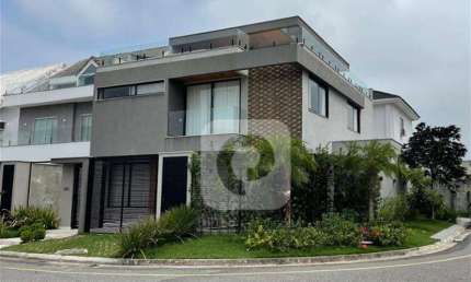 Casa 4 suites à venda  Vargem Pequena  condomínio Dream Garden