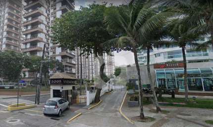 Casa de 380m² à venda no Condomínio Vivendas da Barra, de frente ao mar, condomínio fechado!