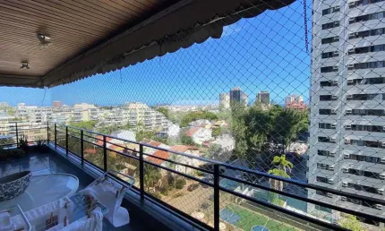 ABM 4 Quartos 1 Suíte 145m² Sol da manhã Ônibus Clube a Venda