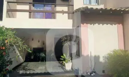 Excelente casa com 3 quartos em condomínio fechado na taquara