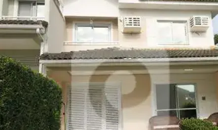 Casa  à venda de 162m² com 3 suítes em condomínio fechado na freguesia