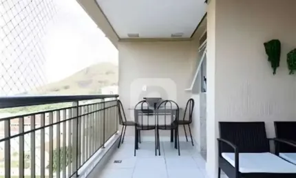 Apartamento 91 m² 2 quartos. Uma quadra do Recreio Shopping Recreio dos Banderantes