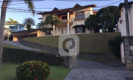 Casa Duplex de Luxo com 597m² à Venda Condomínio Exclusivo na Freguesia Jacarepaguá