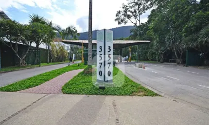 TERRENO NO ITANHANGÁ COM 1.708m2 RESERVA DO ITANHANGÁ
