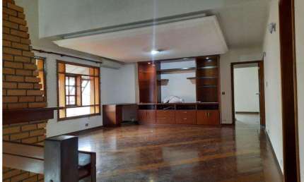 Casa em condomínio fechado com 3 quartos à venda na Avenida Bom Pastor, 509, Alphaville, Santana de Parnaíba por R$ 2.100.000