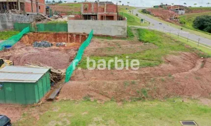 Terreno em condomínio fechado à venda na avenida honório alvares penteado, 2500, alphaville, santana de parnaíba por r$ 900.000