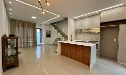 Casa com 3 quartos à venda na Rua Arno Luckow, Glória, Joinville