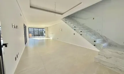 Casa com 3 quartos à venda na Rua Waltraud Puschel, Jardim Sofia, Joinville