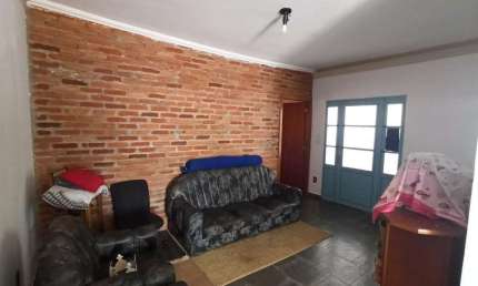 Casa para Venda em São Carlos, Jardim Bandeirantes, 3 dormitórios, 1 suíte, 2 banheiros, 3 vagas