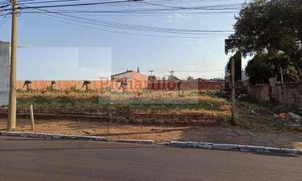 Terreno à venda na Avenida Teixeira de Barros, Vila Prado, São Carlos