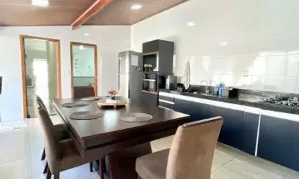EXCLUSIVIDADE! CASA LINEAR INDIVIDUAL ESPETACULAR - PLANÍCIE DA SERRA
