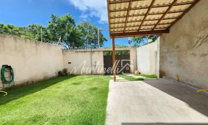 Casa em portal de jacaraipe com quintal espaçoso, Casa de 3 Quartos com suíte