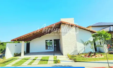 Residência Exclusiva com 4 Suítes, Piscina com Borda Infinita e Vista Permanente para a Reserva – Entrega Junho/25