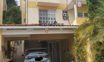 Casa com 3 Dormitórios na Granja Vianna - Villaggio Di Lucca