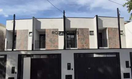 Imperdível oportunidade: Casa à venda em Osasco-SP, Bela Vista! 3 quartos, 1 suíte, 1 sala, 3 banheiros, 2 vagas de garagem, 115 m²!