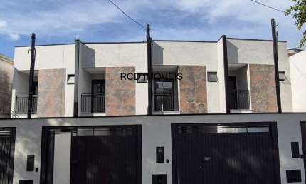 Belíssima Casa à Venda em Osasco-SP, Bairro Bela Vista: 3 Quartos, 1 Suíte, 1 Sala, 3 Banheiros, 2 Vagas de Garagem, 115m² de Área.