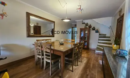 Sobrado com 5Quartos(sendo 3suítes) 5Banheiros Área Gourmet 4 Vagas de carro - Jardim Bonfiglioli- Butantã