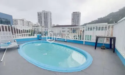 Casa à venda por R$ 700.000,00 - Marapé - Santos/SP