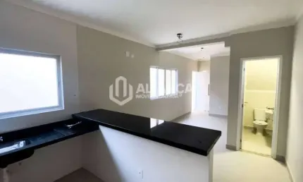 Sobrado com 3 dormitórios à venda, 135 m² por R$ 830.000,00 - Marapé - Santos/SP