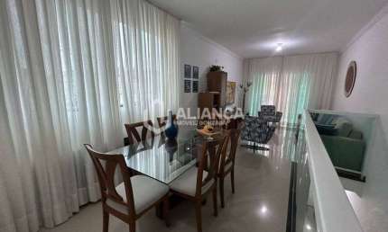 Sobrado com 3 dormitórios à venda, 125 m² por R$ 900.000,00 - Estuário - Santos/SP