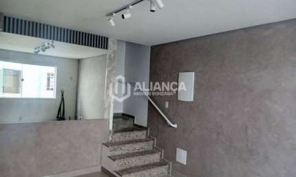 Casa Duplex com 2 dormitórios à venda, 100 m² por R$ 749.999