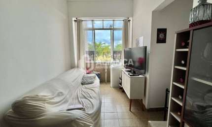 Apartamento de 1 Dormitório com sacada no Jose  Menino