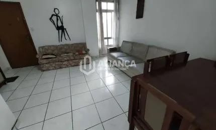 Apartamento de 2 dormitórios com garagem suficiente