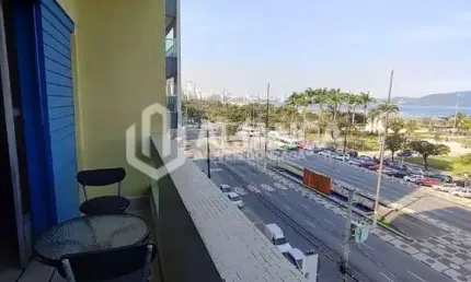 Apartamento de 3 dormitórios no jose menino mobliado