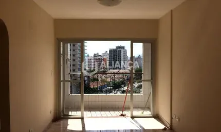 Apartamento de Frente 2 Quartos com garagem coletiva