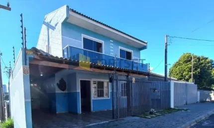 Vendo Sobrado maravilhoso, otimo acabamento no Bairro que mais cresce.