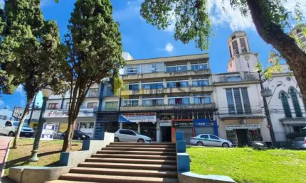 Vendo apartamento no centro 3 quartos centro Ponta Grossa