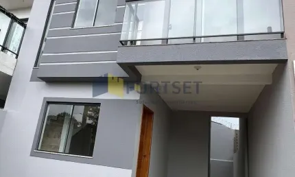 Sobrado à venda 3 Quartos em Uvaranas, Ponta Grossa - PR