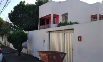 Casa 7/4 sendo 1 suíte em excelente localização para comércio - Paripe - Salvador -BA