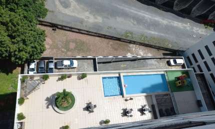 Parque Iguatemi - Vendo Apartamento 2/4 suite com varanda