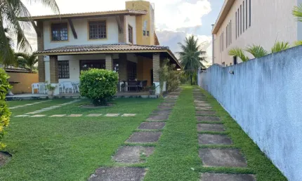 Casa em condomínio fechado com 4 quartos à venda na Av. Guaricema, 10, Guarajuba, Camaçari